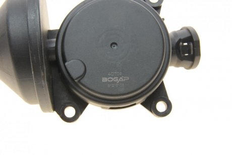 Клапан вентиляции картера BMW 1 (E87)/3 (E46)/3 (E90)/3 (E91)/X3 (E83)/Z4 (E85) 1.8/2.0 00-12 BOGAP B1216103 (фото 1)