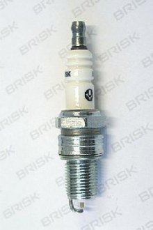 Свічки запалювання Silver LR15YS 8V ВАЗ 2101-12 к-т BRISK 1332 (фото 1)