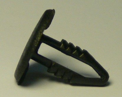Крепление обшивки 3-5 мм, шл.14 мм, черное Carfast 90538N
