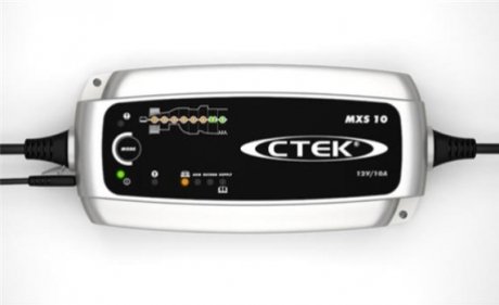 Зарядний пристрій MXS 10, зарядна напруга: 12 В 20/200, зарядний струм: 10 А, напруга живлення: 230 В, тип акумулятора: AGM/Ca/Ca/EFB/GEL/MF/WET, режим Recond для регенерації глибоко розряджених акумуляторів CTEK 56-843
