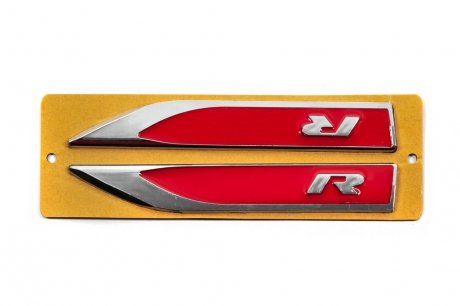 Боковые накладки R-красные-хром (145мм на 22м) Davs Auto 8408 (фото 1)