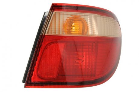 Ліхтар задній права (зовнішня частина, W21/5W/W21W, колір скла червоний) NISSAN ALMERA II N16 Sedan 4D 01.00-05.07 DEPO 215-19F4R6UE (фото 1)