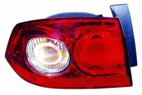 Фонарь задний правый (внешняя часть, P21/5W/P21W, цвет указателя поворота белый, цвет стекла красный) RENAULT LAGUNA II Hatchback 4D 04.05-10.07 DEPO 551-1960R-UE (фото 1)