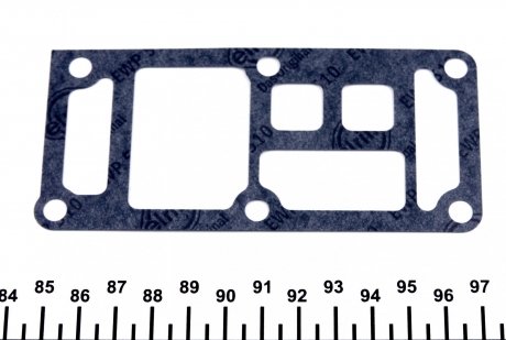 Прокладка корпуса масляного фильтра BMW 3(E30), 3(E36), 3(E46), 5(E34), Z3(E36) 1.6-1.9 06.87-07.06 ELRING 748811 (фото 1)