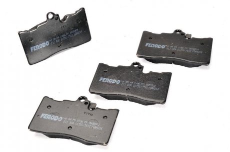 Комплект тормозных колодок передний LEXUS GS, IS III, RC; TOYOTA MARK X II 2.0-4.6 04.05- FERODO FDB4216 (фото 1)