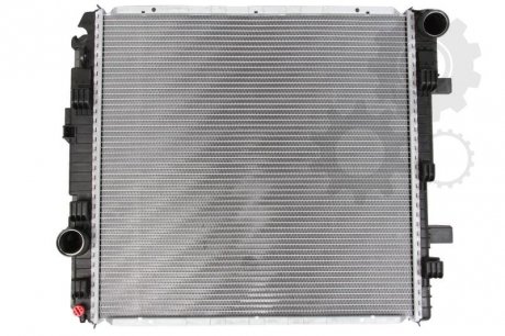 Радиатор охлаждения двигателя MERCEDES ATEGO I, II OM900.912/913/918/919, OM904.922 01.98- HELLA BEHR 2203906 (фото 1)