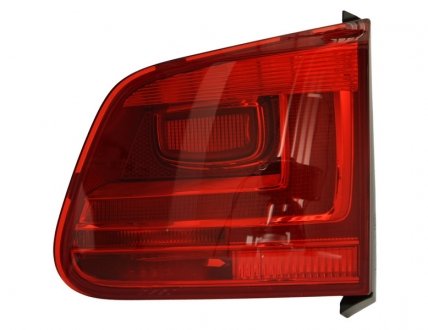 Задній ліхтар права (верхня частина/внутрішня частина, H21W/W16W, колір скла червон, світло протитуманних фар) Volkswagen TIGUAN I 05.11-07.16 HELLA BEHR 2SA 010 739-101 (фото 1)