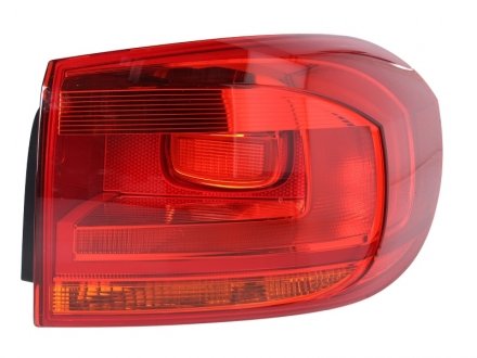 Фонарь задний правый (верхняя часть/внешняя часть, P21W, цвет стекла красный/желтый) Volkswagen TIGUAN I 05.11-07.16 HELLA BEHR 2SD 010 738-101