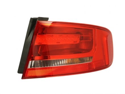 Ліхтар задній права (зовнішня частина, P21W, колір скла червоний) AUDI A4 B8 Sedan 11.07-10.11 HELLA BEHR 2VA 009 686-101 (фото 1)