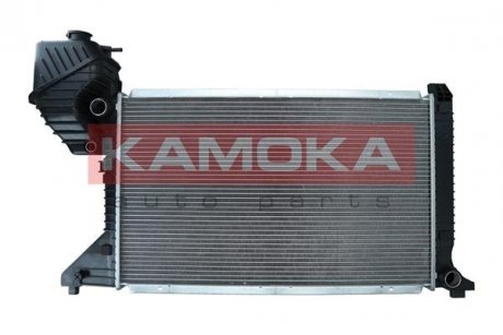 Радіатор охолодження MB Sprinter 2.2-2.7CDI 00-06 KAMOKA 7700068 (фото 1)