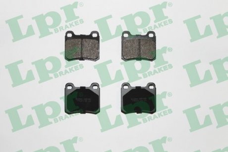 Комплект тормозных колодок задний MERCEDES 190 (W201) 1.8-2.6 10.82-08.93 LPR 05P158 (фото 1)