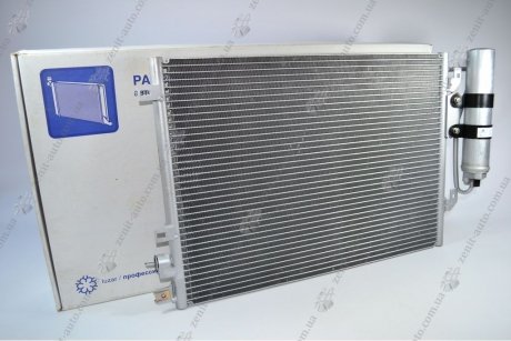 Радиатор кондиционера Logan 1.4/1.6 (04-) с ресивером АКПП/МКПП LUZAR LRAC ReLo04360 (фото 1)