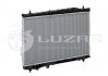 Радиатор охлаждения Trajet 2.0/2.4/2.7 (00-) МКПП LUZAR LRc 08A3 (фото 2)