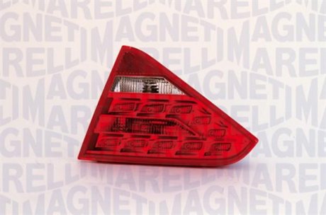 Задній ліхтар права (внутрішня частина, H21W/W16W, колір повороту білий, колір скла червон) AUDI A5 8T 2/4D 01.06-10.11 MAGNETI MARELLI 714021680801