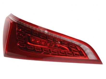 Задний фонарь левая (верхняя часть, LED, цвет поворота белый, цвет стекла красный) AUDI Q5 8R 11.08-06.12 MAGNETI MARELLI 714021780701