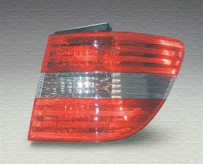 Задній ліхтар права (зовнішн, колір повороту димчастий, колір скла червон) MERCEDES B-KLASA W245 03.05-11.11 MAGNETI MARELLI 714027520813
