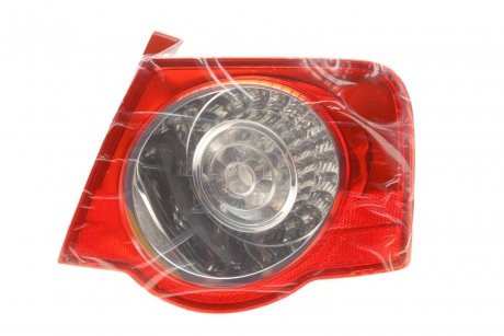 Задний фонарь правая (наружный, LED) Volkswagen PASSAT B6 Седан 03.05-11.10 MAGNETI MARELLI 714027570811