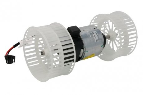 Моторчик вентилятора (24В) MERCEDES ACTROS MP2 / MP3 10.02- MAHLE / KNECHT AB 152 000P (фото 1)
