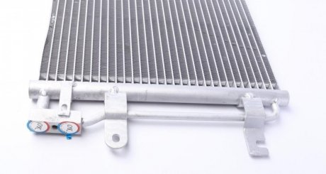 Радиатор кондиционера Volkswagen TRANSPORTER IV 2.4D-2.8 07.90-06.03 MAHLE / KNECHT AC 231 000S