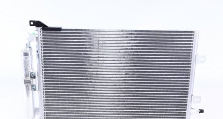 Радиатор кондиционера (с осушителем) RENAULT CLIO II, CLIO III, MODUS 1.2-2.0 06.01- MAHLE / KNECHT AC 720 000S (фото 1)