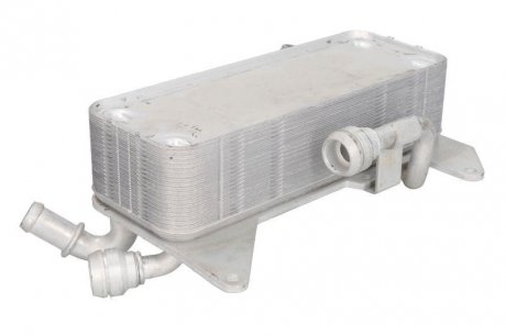 Масляный охладитель AUDI A6 ALLROAD C7, A6 C7, A7, A8 D4 2.0-6.3 11.09-09.18 MAHLE / KNECHT CLC 139 000S (фото 1)