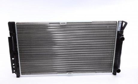 Радиатор двигателя Volkswagen TRANSPORTER IV 1.9D-2.8 07.90-06.03 MAHLE / KNECHT CR 1533 000S (фото 1)
