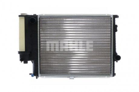 Радиатор двигателя (АКПП/МКПП) BMW 5 (E39) 2.0/2.5/2.8 09.95-06.03 MAHLE / KNECHT CR244001S (фото 1)