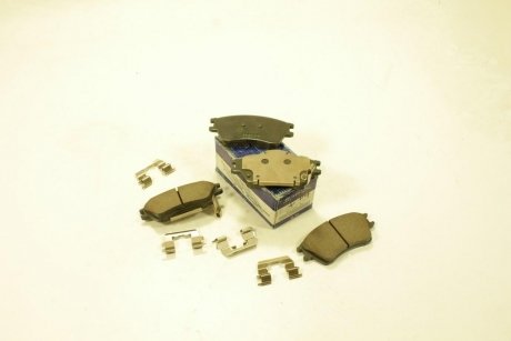 Колодки тормозные дисковые передние HYUNDAI ELANTRA 00-06, MATRIX 01-10, TUCSON 04-10 MOBIS 581152D000
