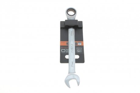 Ключ ріжково-накидний з тріскачкою 17 mm 72 зуб. L-220 mm NEO 09-067