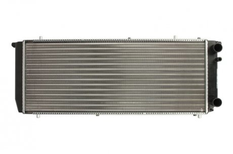 Радиатор двигателя (АКПП/МКПП) AUDI 100 1.8 08.82-11.90 NISSENS 604201 (фото 1)