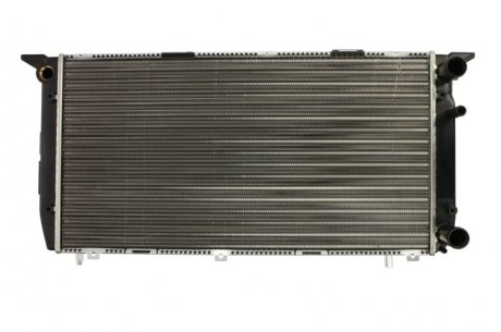 Радиатор двигателя (МКПП) AUDI 80, CABRIOLET, COUPE 1.6/1.8/2.0 06.86-07.98 NISSENS 604361 (фото 1)