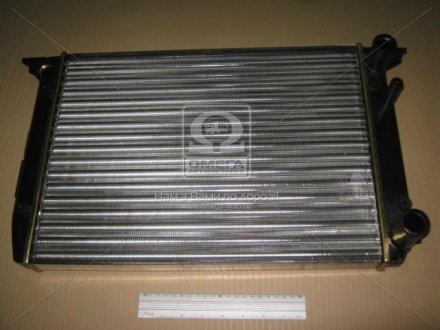 Радиатор двигателя (МКПП) AUDI 80 1.4/1.6/1.8 08.86-09.91 NISSENS 604611 (фото 1)