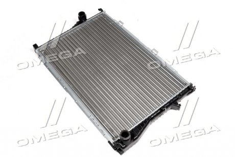 Радиатор двигателя BMW 5 (E39), 7 (E38) 2.0-4.4 08.95-05.04 NISSENS 60648 (фото 1)