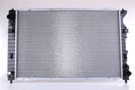 Радиатор двигателя (АКПП/МКПП) FORD USA ESCAPE 09.00-09.14 NISSENS 606556 (фото 1)