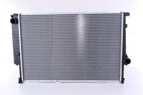 Радиатор двигателя BMW 5 (E34), 7 (E32), 8 (E31) 2.4D-5.0 03.88-07.96 NISSENS 60747A