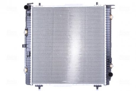 Радиатор двигателя (с монтажными элементами First Fit) MERCEDES G (W461), G (W463) 2.3-5.5 09.89- NISSENS 62599A