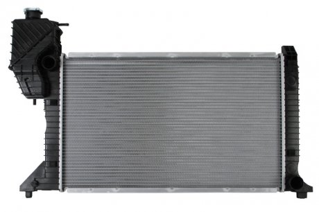 Радиатор двигателя (МКПП) MERCEDES SPRINTER 2-T (901, 902), SPRINTER 3-T (903), SPRINTER 4-T (904) 2.9D 02.95-05.06 NISSENS 62664A (фото 1)