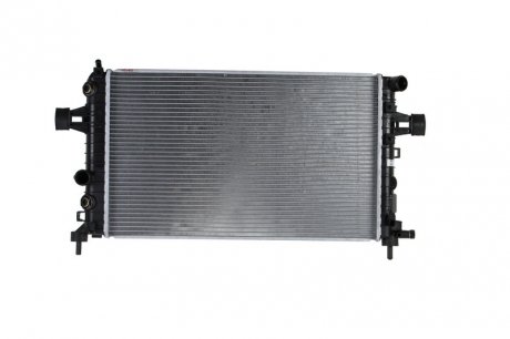 Радиатор двигателя OPEL ASTRA H, ASTRA H CLASSIC, ASTRA H GTC, ZAFIRA/ZAFIRA FAMILY B 1.2-1.8 01.04- NISSENS 63027A (фото 1)
