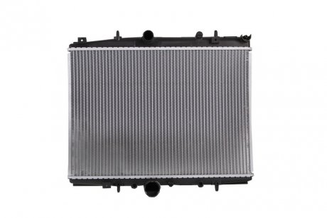 Радиатор двигателя (с монтажными элементами First Fit) CITROEN C5, C5 I; PEUGEOT 406, 607 2.0/2.0D 11.95-09.05 NISSENS 63705A