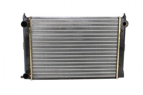 Радиатор двигателя Volkswagen PASSAT 1.6/1.8 04.88-05.97 NISSENS 651651