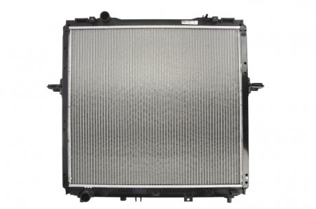 Радиатор двигателя (МКПП) KIA SORENTO I 2.4 08.02- NISSENS 66768