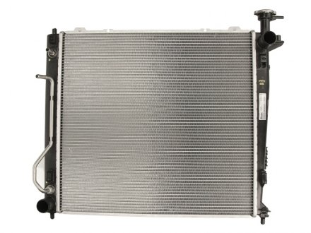 Радиатор двигателя KIA SORENTO II 2.0D/2.2D 11.09- NISSENS 67465