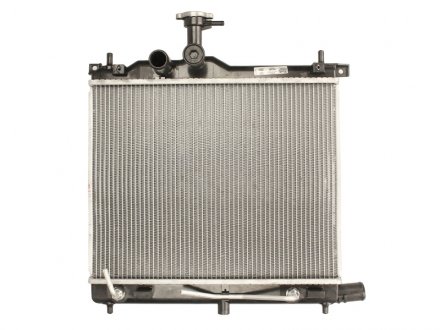 Радиатор двигателя HYUNDAI I10 I, I10 II 1.0/1.2 11.08- NISSENS 67547 (фото 1)