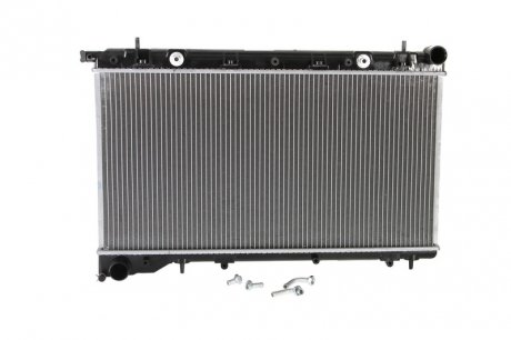 Радиатор двигателя (АКПП/МКПП) SUBARU FORESTER 2.0/2.5 02.02-05.08 NISSENS 67712 (фото 1)