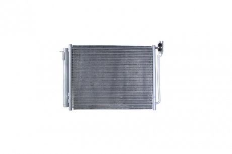 Радиатор кондиционера (с осушителем) BMW X5 (E53) 3.0-4.8 01.00-10.06 NISSENS 94605