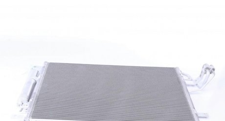 Радиатор кондиционера (с осушителем) HYUNDAI TUCSON; KIA SPORTAGE II 2.0/2.0D/2.7 08.04- NRF 35600 (фото 1)