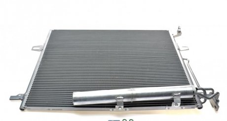 Радиатор кондиционера (с осушителем) MERCEDES GL (X164), M (W164), R (W251, V251) 3.0-5.5 02.05-12.14 NRF 35618