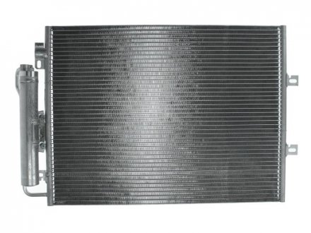 Радиатор кондиционера (с осушителем) RENAULT TWINGO II 1.2 03.07- NRF 35879