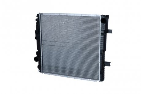 Радиатор двигателя (без рамы) MERCEDES ATEGO, ATEGO 2, LK/LN2 OM900.911-OM925.920 03.96- NRF 50587 (фото 1)