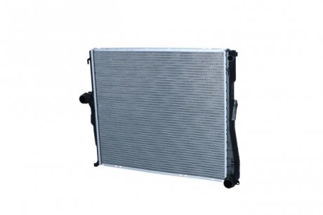 Радиатор двигателя BMW X3 (E83) 2.0-3.0D 09.03-12.11 NRF 53956